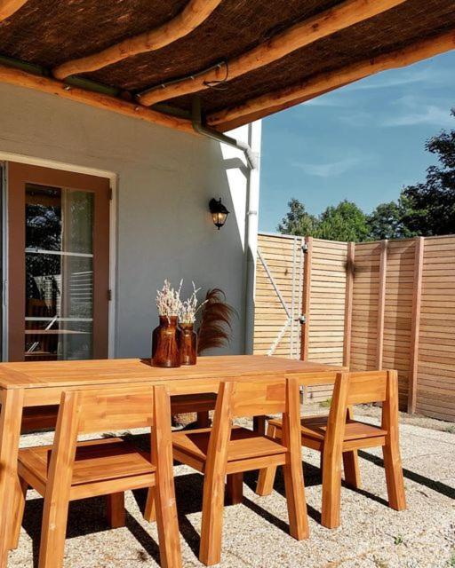 Maison Bellefleur B&B - Pension เรอเนสเซอ ภายนอก รูปภาพ